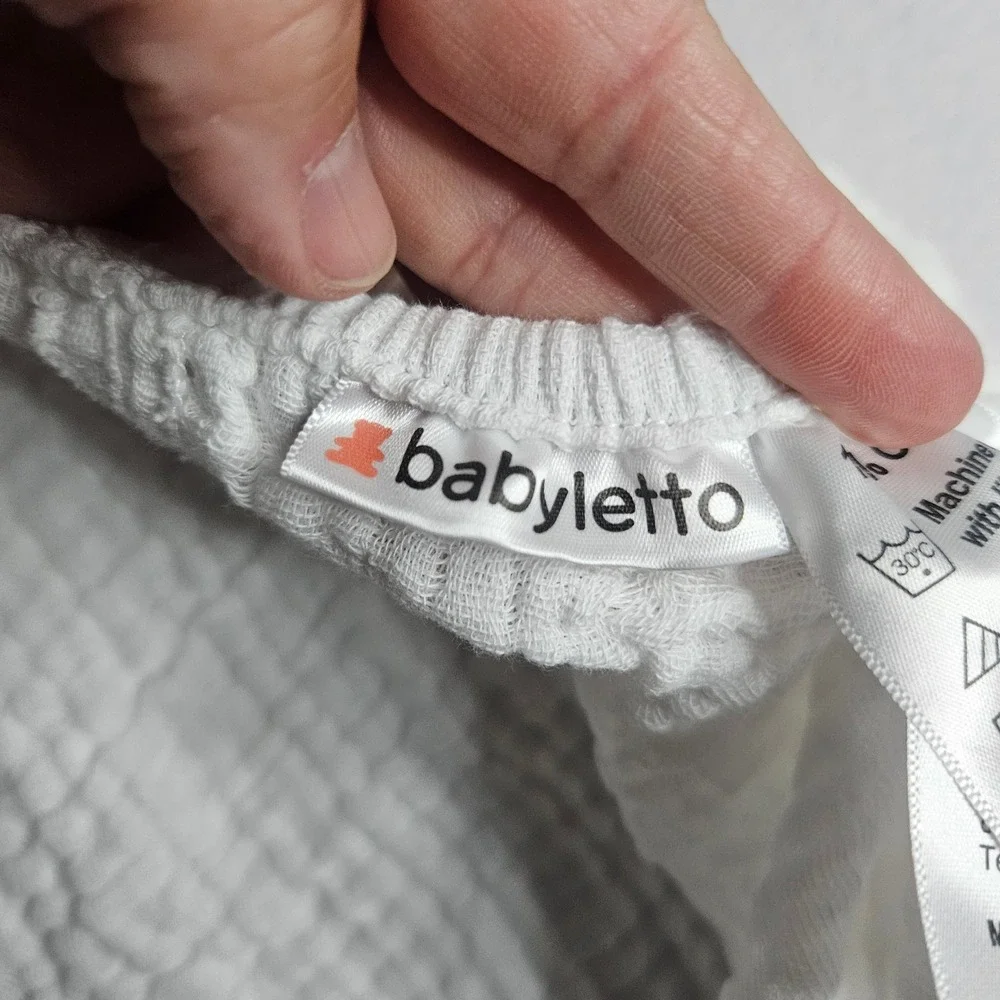 Babyletto White Muslin Cotton Oval Mini Crib Fitted Sheet T29435